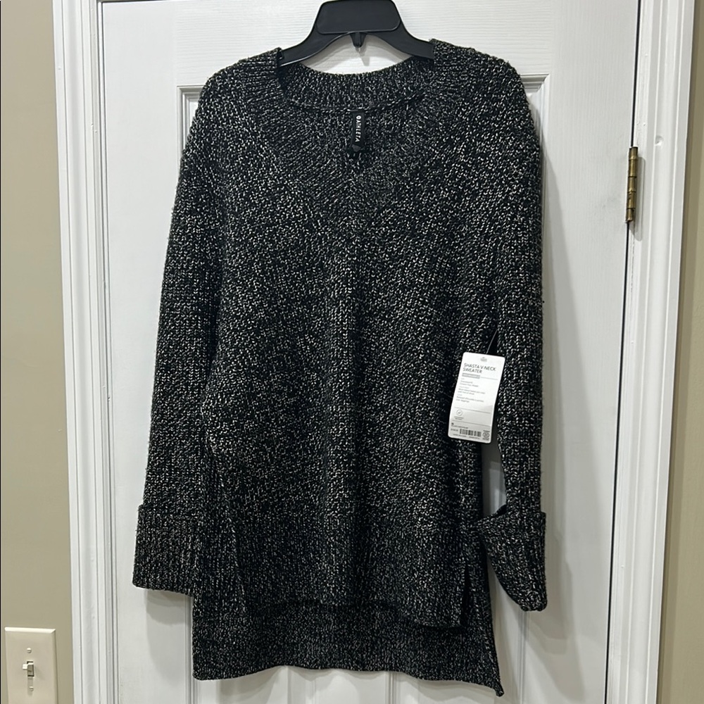 NWT Athleta Shasta V-Neck Sweater size small